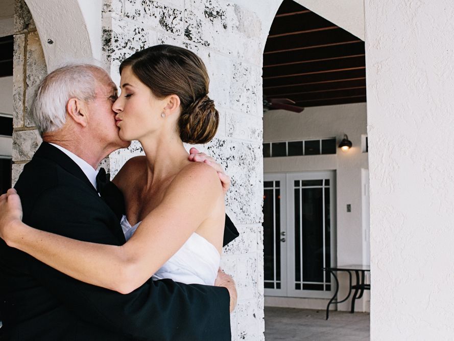 Wedding Photography Trends | Father-Daughter First Looks