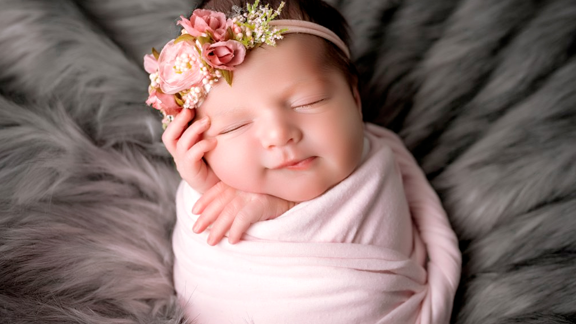 12 Tips To Get You Started With Newborn Photography Sessions