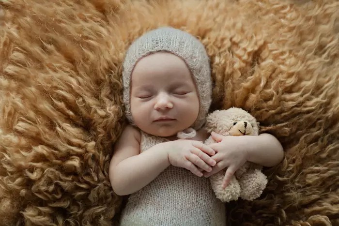 20 Cutest Newborn Photo Ideas To Creating Heart Warming Memories