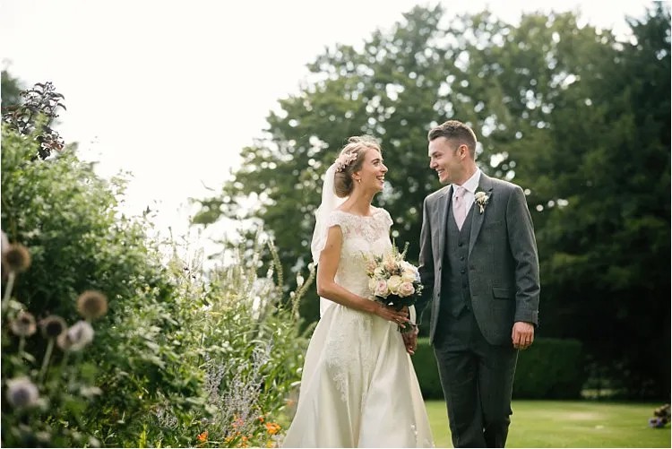 How To Capture Perfect Portraits Of The Bride And Groom When Time Is Essential
