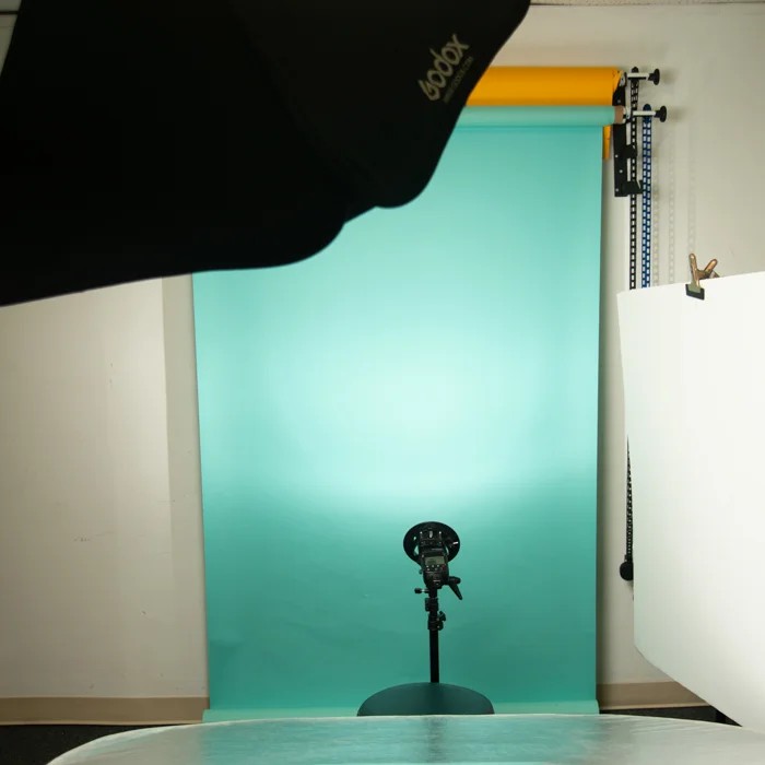 Beginners Guide To Setup Photography Studio: Everything You Need To Know About Spaces For Studio, Studio Photography Equipment, Light Sources, Light Modifiers, Photography Backdrops And How To Setup