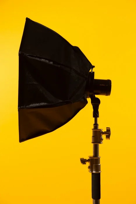 Beginners Guide To Setup Photography Studio: Everything You Need To Know About Spaces For Studio, Studio Photography Equipment, Light Sources, Light Modifiers, Photography Backdrops And How To Setup