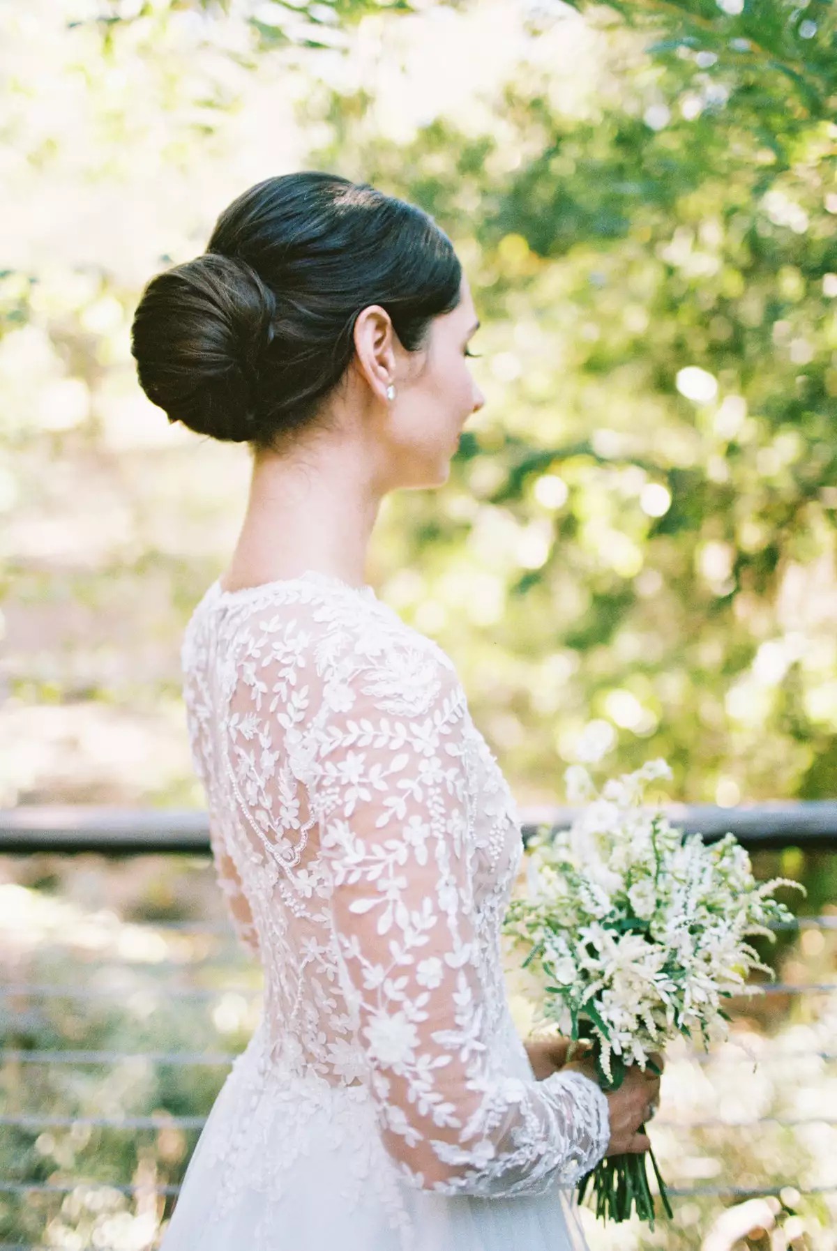 16 Beautiful Bridal Hairstyle Ideas To Match Your Wedding Dress Neckline